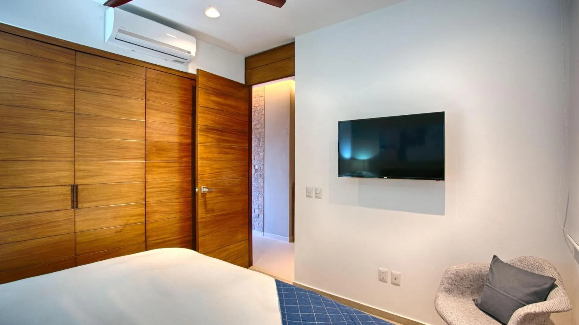 Sleek, Urban At Loft 268, Rooftop Pool, Hot Tub, Bbq Puerto Vallarta Mexiko