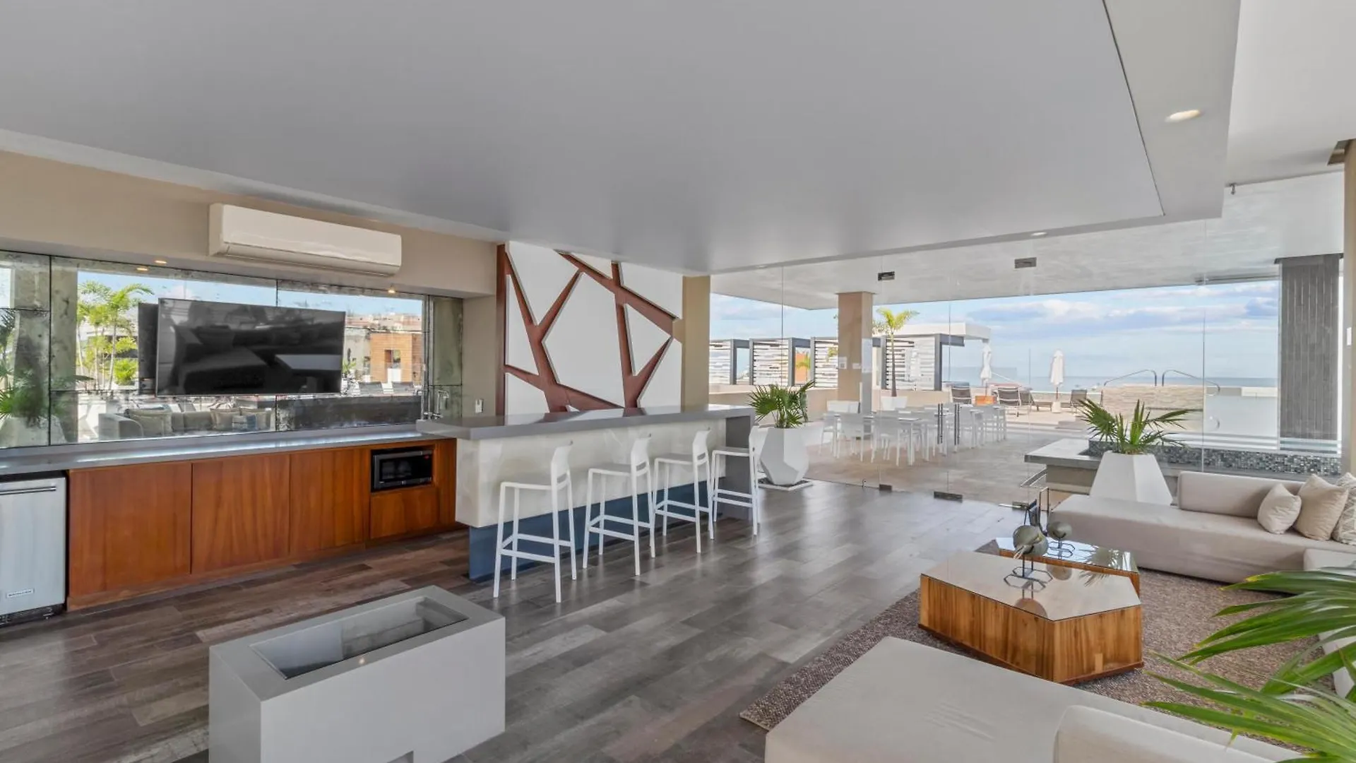 Sleek, Urban At Loft 268, Rooftop Pool, Hot Tub, Bbq Puerto Vallarta